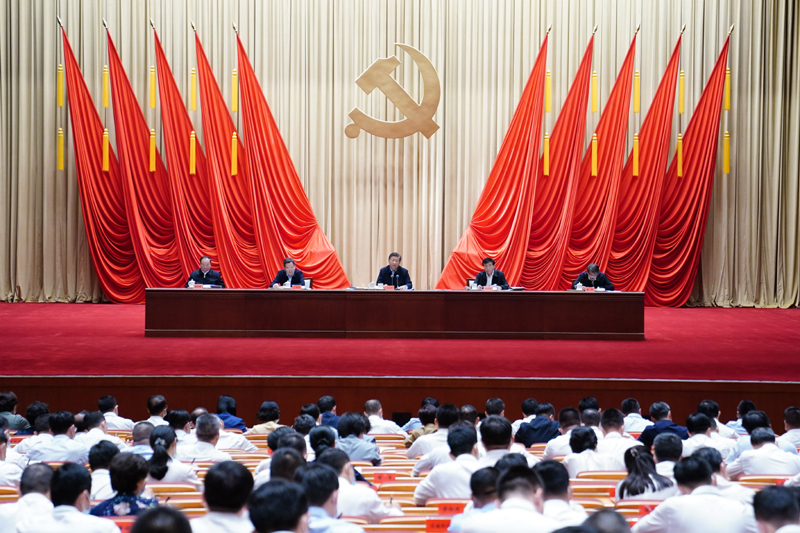 　　9月1日，2021年秋季学期中央党校（国家行政体育投注）中青年干部培训班在中央党校开班。中共中央总书记、国家主席、中央军委主席习近平在开班式上发表重要讲话。新华社记者 翟健岚 摄